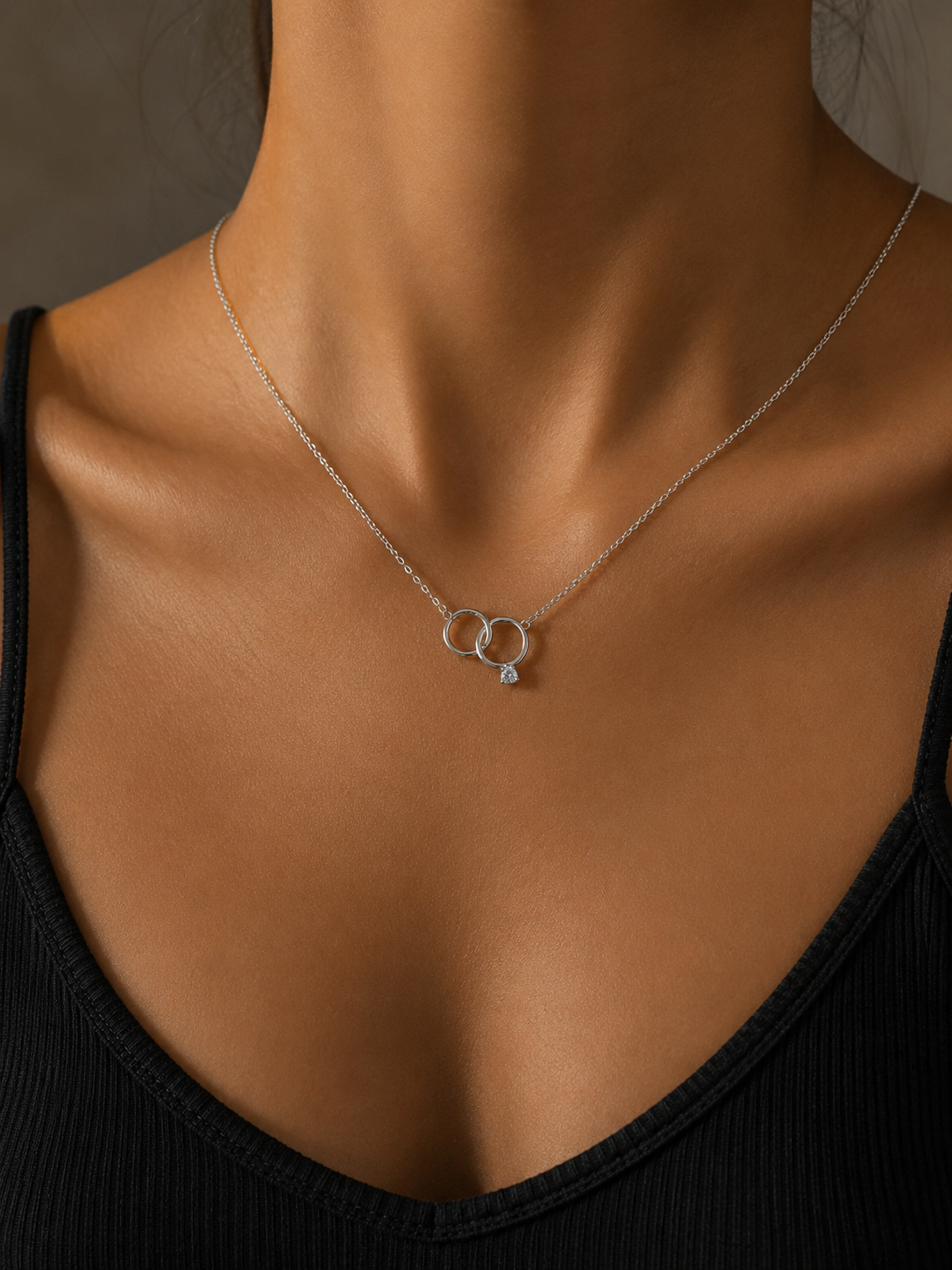 Eternal Link Pendant Necklace