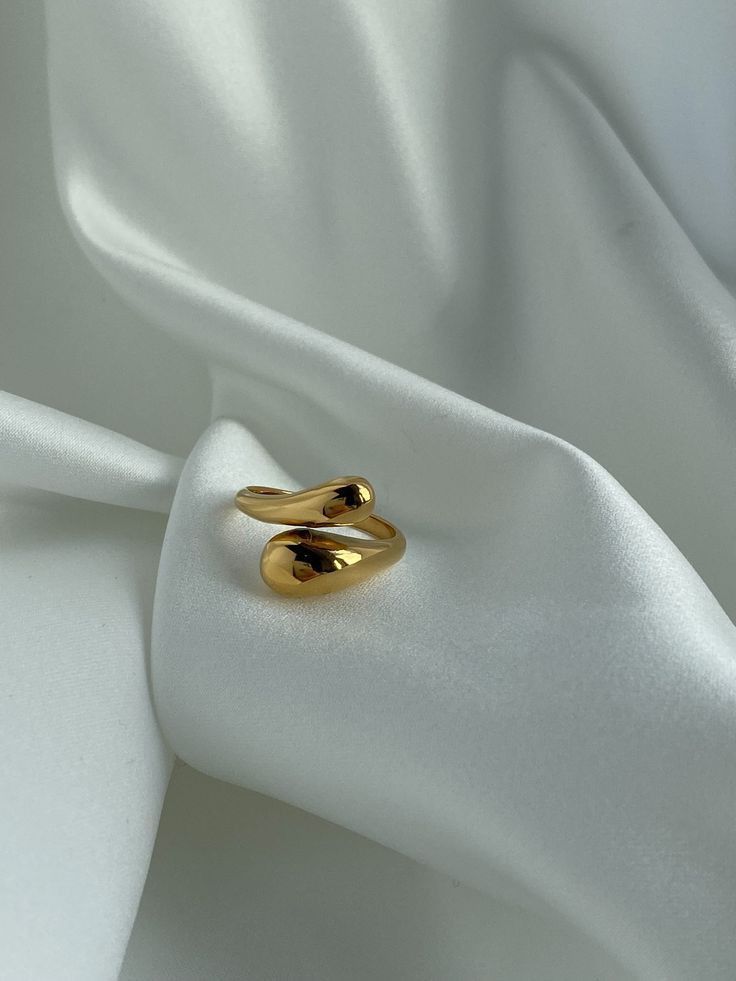 Golden Droplet Wrap Ring