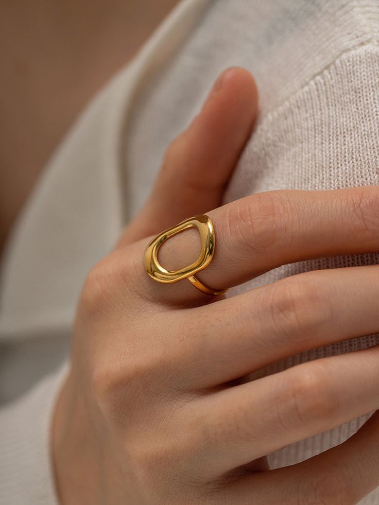Golden Aura Statement Ring