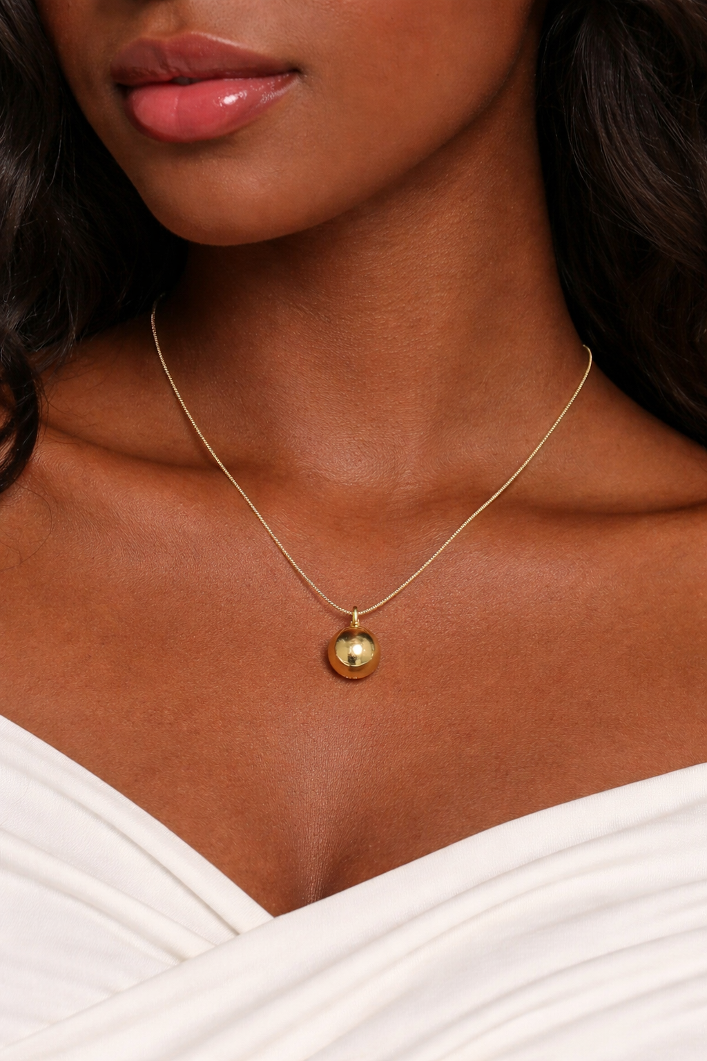 Minimal Gold Ball Pendant Necklace