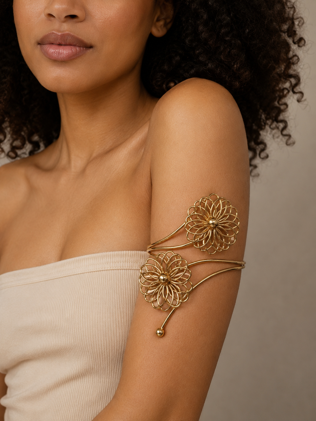 Bloom Wire Gold Armlet