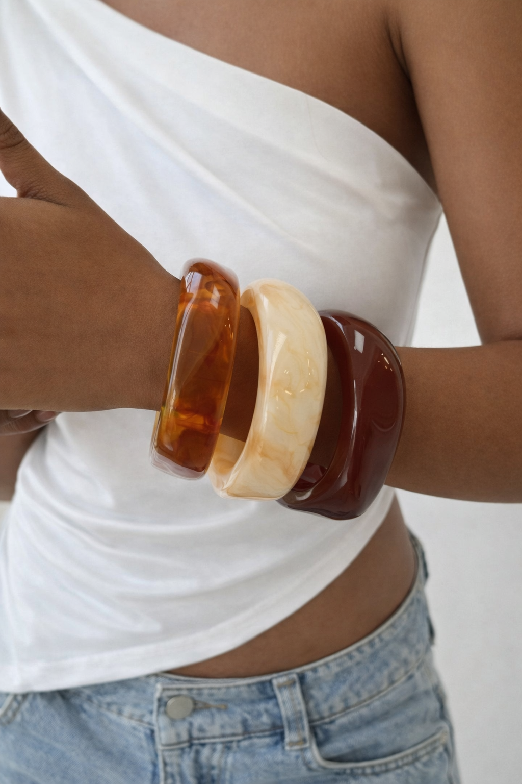 3-Piece Amber Glow Resin Bangle Set